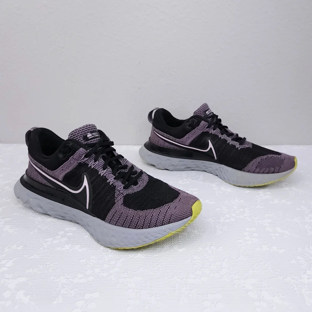NIKE REACT Infinity Run FlyKnit 2 US 9.5 Violet Dust FK 2 Athletic Sneaker Shoes - Picture 3 of 10